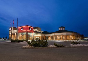 Royal Hotel Edmonton Airport, Trademark Collection by Wyndham