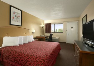 Days Inn by Wyndham Cloverdale Greencastle