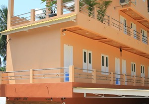 Amonrada House