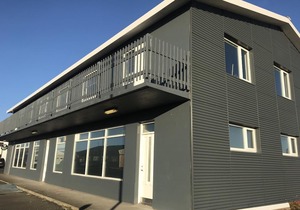 Black Beach Guesthouse