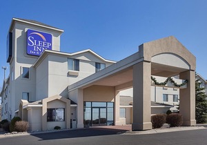 Sleep Inn & Suites Acme – Traverse City