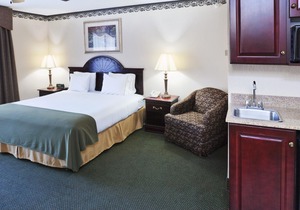 Holiday Inn Express Hotel & Suites Gainesville, an Ihg Hotel