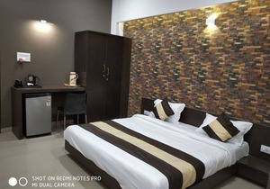 Abhinav Hotel