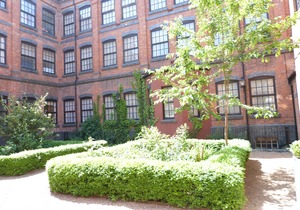 Fownes Hotel
