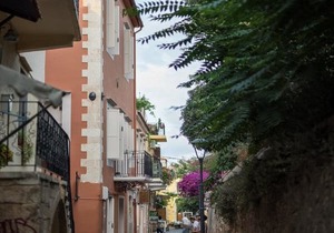 Elia Portou Due