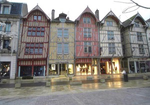 Brit Hotel Essentiel Troyes Aéroport