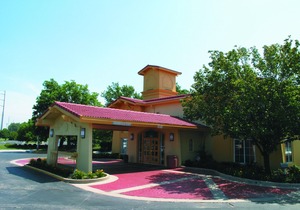 La Quinta Inn by Wyndham Kansas City Lenexa