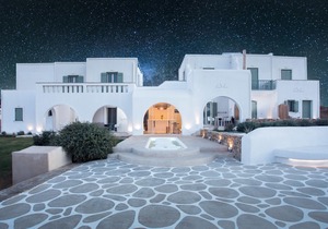 Naxos Euphoria Suites