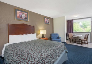 Days Inn by Wyndham Arlington Pentagon