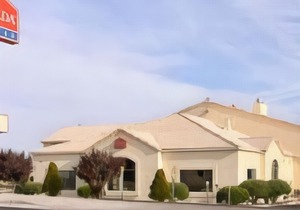 Howard Johnson by Wyndham Holbrook