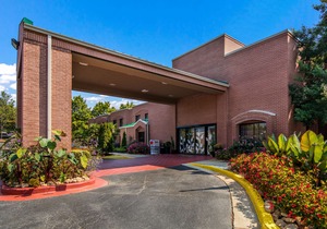 Sleep Inn Near the Avenue