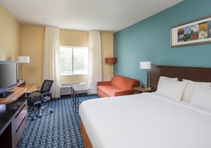 Fairfield Inn & Suites by Marriott Quincy