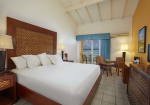 Divi Flamingo Beach Resort