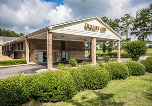 Quality Inn Manning I-95