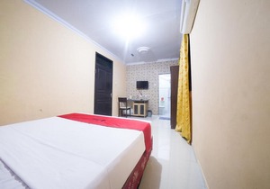 RedDoorz Syariah Near Rsud Ainun Habibie Gorontalo