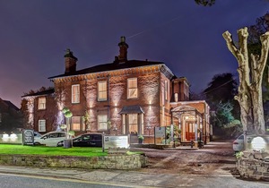 Alexandra Court Hotel