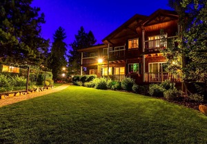 Red Wolf Lakeside Lodge