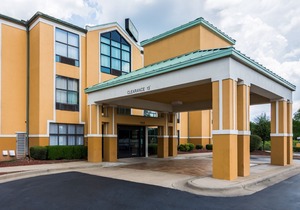 Quality Suites Maumelle - Little Rock NW