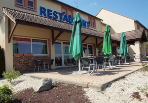 Brit Hotel les Evens