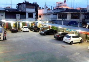 Banpong Center Place