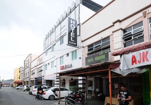 OYO 718 MR J Hotel Wakaf Che Yeh 1