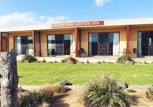 Loch Ard Motor Inn