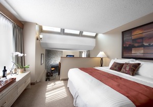 Tonquin Inn