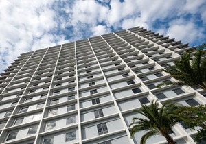 Holiday Inn & Suites Jakarta Gajah Mada, an Ihg Hotel