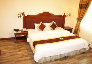 Central Hotel
