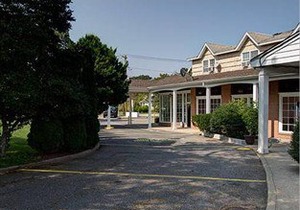 Budget Host East End Hotel in Riverhead