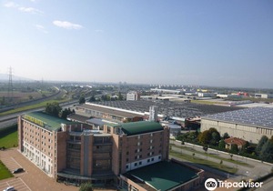 Record Hotel