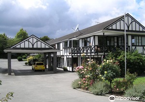 Kingswood Manor Motel