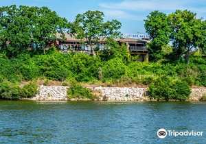 Riverview Inn & Suites, Ascend Hotel Collection
