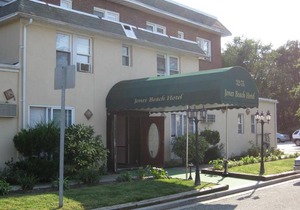 Jones Beach Hotel