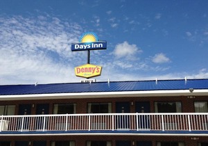 Days Inn by Wyndham Renfro Valley Mount Vernon