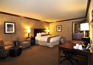 Best Western Plus Raton Hotel