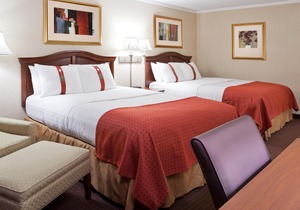 Days Inn by Wyndham Warren