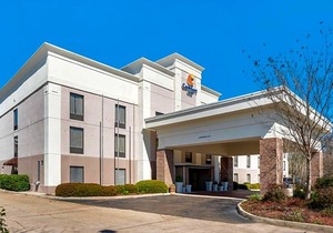 2-Star Hotel ∙ Comfort Inn Pearl