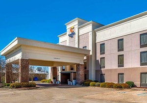 2-Star Hotel ∙ Comfort Inn Pearl