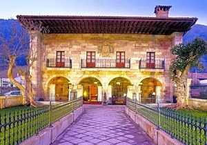 3-Star Hotel ∙ Hotel Palacio Guevara