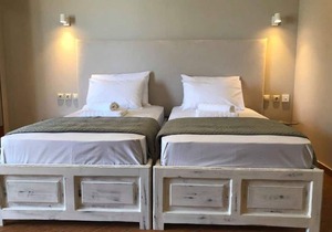 Girogiali beach hotel