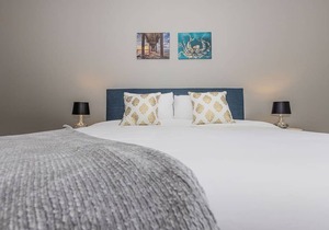 Luxury Resort Style w/ King Beds, Pool, Gym, Sauna