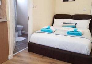 TUii Appart 109, Cleveleys road Holbeck