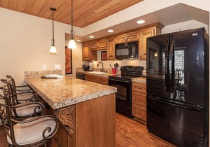 Forest Pines Condo #219 - walk to beaches