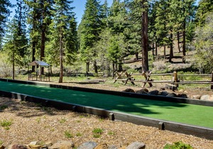 Charming Condo w/ Shared Hot Tub, Pool, Resort Amenities - Close to Ski & Beach