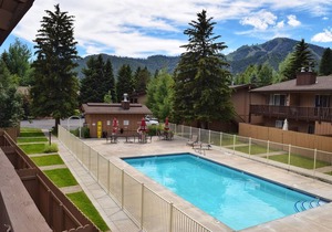 Cozy Mountain Abode with WiFi, Pool, & Perfect Location Near Downtown Ketchum