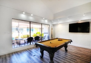 Las Palmas 1805 | Shared Pool and Hot Tub, Great Clubhouse Amenities