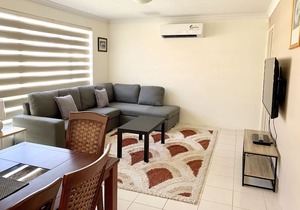 Cannington Home Accommodation House 1 (4 bedrooms & 2 bathrooms)