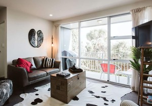 THE LOFT NO3 CONVENIENT IN STRANDON