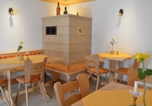 Double room 4 with toilet and shower, 1 - 3 persons - Mosertonihof